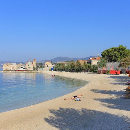 Apartments With A Parking Space Kastel Gomilica, Kastela - 21138 Extérieur photo